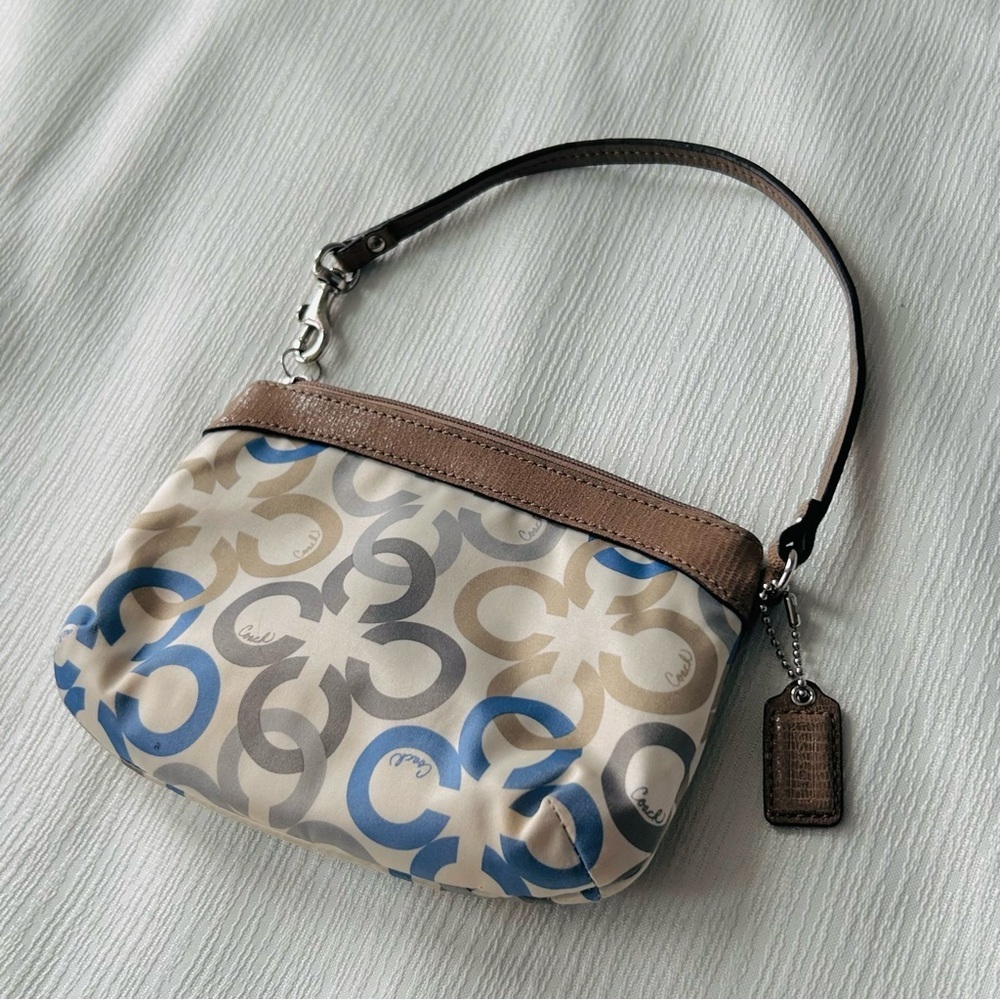 Coach pleated Satin Wristlet in cream - clover print